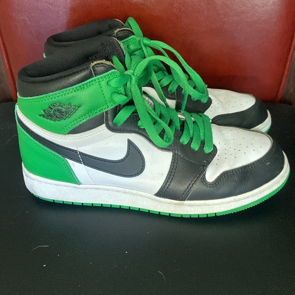 Nike Air Jordan - Green Hardly worn! - Picture 2 of 6